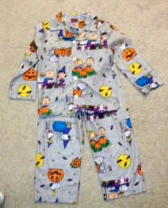 Peanuts Boys Halloween Pajama Set Charlie Brown Snoopy 2 Piece Size 4 New - Picture 1 of 3