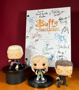 Buffy the Vampire Slayer Series Finale Script Signed- Autograph Reprints - Picture 1 of 7