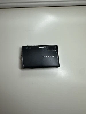 Nikon COOLPIX S50 7.2MP Digital Camera - Matte black - Image 1 of 4