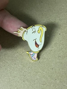 Prendedor Disney La Bella y la Bestia Chip Pin 2001 - Imagen 1 de 3