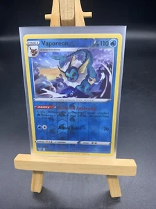 Pokémon TCG Vaporeon Vivid Voltage 030/185 Reverse Holo Rare - Picture 1 of 3