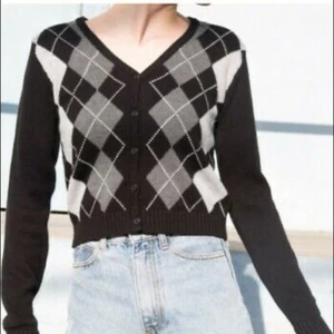 brandy melville grey black argyle elizabeth cardigan sweater - Picture 1 of 1