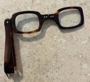 Vtg 1950's Lorgnette Brown Tortoiseshell Lucite Folding Opera Glasses Hong Kong - Picture 1 of 7