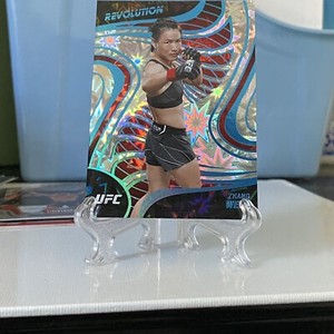 Zhang Weili 2023 UFC Chronicles Revolution Impact Parallel SSP #71