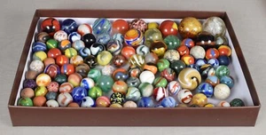 120 VINTAGE ASSORTED MARBLES glass, ceramic, clay - Picture 1 of 6