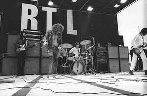 The Who concert: John Entwistle Roger Daltrey Keith Moon Pete Town- Old Photo 1 - Picture 1 of 1