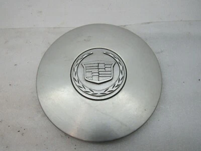 9594600 2008 09 10 2011 Cadillac DTS tapacubos central de rueda #C-20K Foto 1 de 3