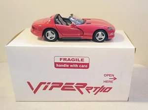 Extrem SELTEN Danbury neuwertig 1997 Dodge VIPER RT/10 1:24, perfekt! Neu im Karton mit Top - Bild 1 von 16