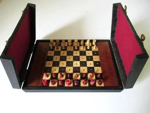 ANTIQUE-VINTAGE FRENCH CHESS SET PEGGED TRAVEL RAILWAY & FOLDING BOARD - Picture 1 of 18