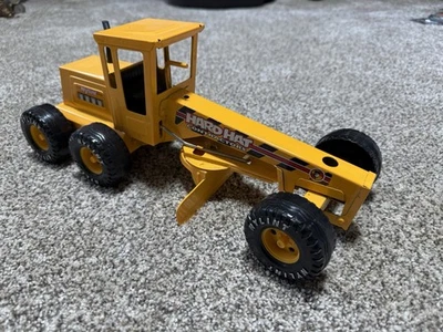 Nylint Hard Hat VINTAGE Road Grader w/ cab Pressed Steel 1/16 scale toy - Image 1 of 4