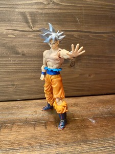  Banpresto Dragon Ball Super CHOSENSHIRETSUDENII vol.6(A:Son Goku),  Multiple Colors (BP17637) : Toys & Games