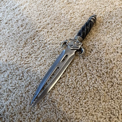 Daga de nivel medio de hoja de 7 pulgadas Foto 1 de 4