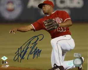 HOWIE KENDRICK ANGELS ACTION MLB HOLOGRAM SIGNED AUTOGRAPHED 8X10 PHOTO W/ COA - Picture 1 of 1