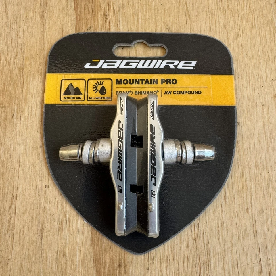 Jagwire Mountain Pro Bicycle Rim Brake Pads Threaded Post MTB - Image 1 of 1