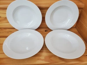 Williams Sonoma Set of 4 Rimmed Pasta Soup White 8.5" Bowls Open Kitchen EUC - Picture 1 of 7