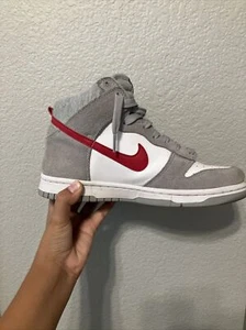Size 6.5 - Nike Dunk High SE Athletic Club - Light Smoke Grey Gym Red - Picture 1 of 6
