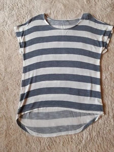 Vero Moda T-Shirt Gr. 44/46 - Weis + Blau gestreift - toller Stoff top Zustand - Bild 1 von 5