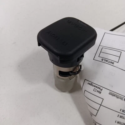 Mazda CX-5 12V Power Port Socket 2016 2015 2014 2013 - Image 1 of 4