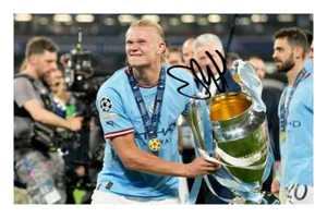 Foto de autógrafo A4 firmada por Erling Haaland del Manchester City 2023 Liga de Campeones - Imagen 1 de 1