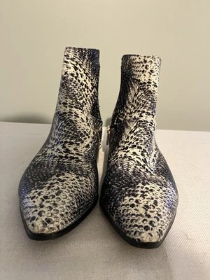 Womens Calvin Klein Eunice Ankle Zipper Boots. Size 8.5. White and Black Snake P - Image 1 of 4