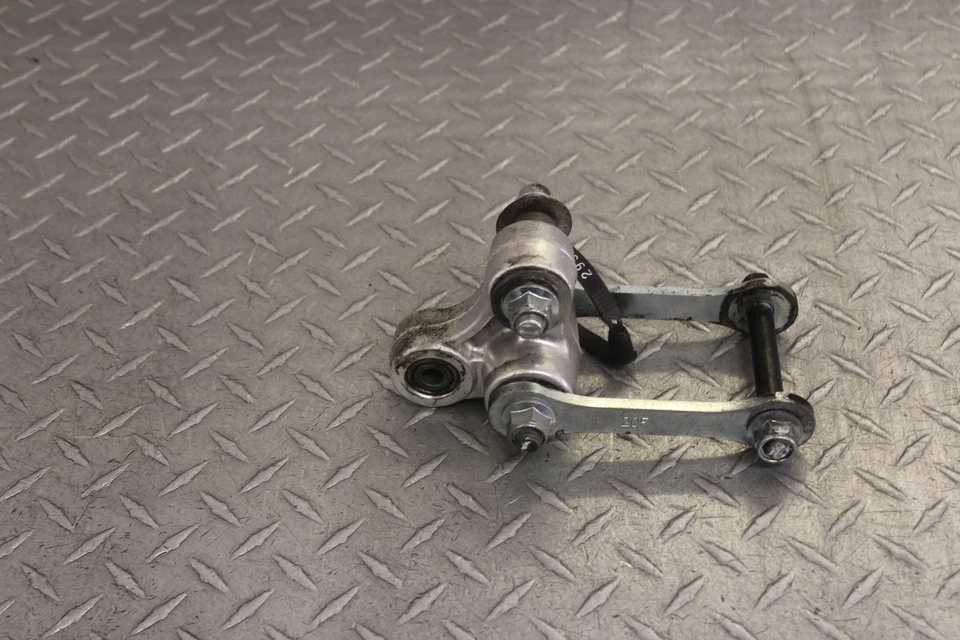 2000 SUZUKI SV650 SV 650 ЗАДНИЙ DOGBONE АМОРТИЗИРУЮЩЕЕ ЗВЕНО - Изображение 1 из 4