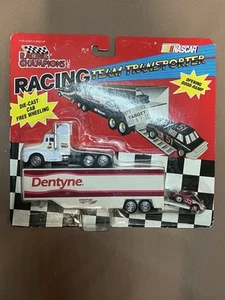 NIP 1994 Racing Champions Micro Team Transporter w/Car #33 Bobby Labonte - Picture 1 of 3