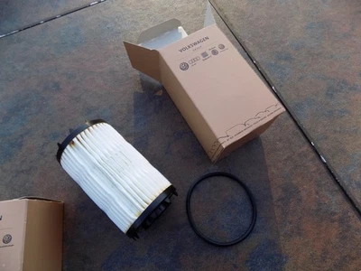 NOVO Filtro de Óleo Genuíno OEM Volkswagen 06M 198 405 F, L1048, 06M 115 561 H - Imagem 1 de 4
