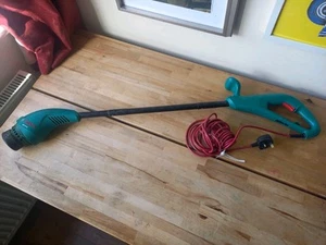 BOSCH Garden Trimmer ART 23 SL Lightweight Corded Strimmer - Picture 1 of 13