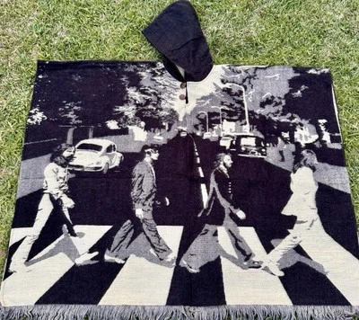 Poncho de alpaca Beetles talla adulto, unisex, talla única, hecho a mano en Ecuador Foto 1 de 4