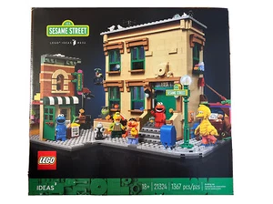 LEGO Ideas: 123 Sesame Street (21324) - Picture 1 of 2