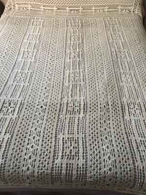 Ancien grand dessus de lit/filet/écru/ frangé : 205 X 2,25 cm - Photo 1/4