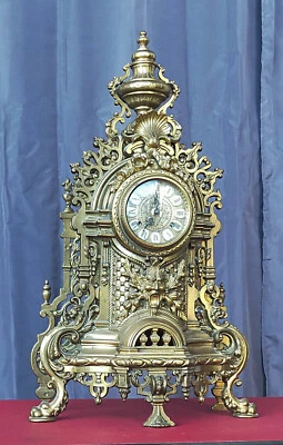 Pendule en bronze style Rocaille - Photo 1/4