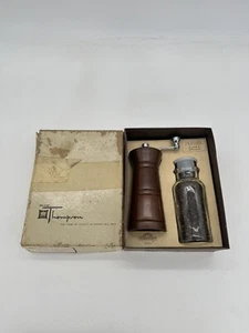 Vintage Olde Thompson Gourmet Walnut Pepper Mill NEW NOS W/ Pepper Container - Picture 1 of 3