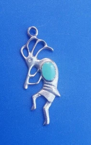 Charm ciondolo musica flauto ballerina Kokopelli tono argento vintage - Foto 1 di 4