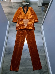 Neu ohne Etikett Linea Uomo 3-teiliger Samtanzug Herren Größe 38 L gebrannt orange. - Bild 1 von 17
