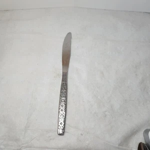 VTG Dinner Knife  Malibu Wm A Rogers Deluxe Oneida Stainless Flatware MCM Floral - Picture 1 of 7