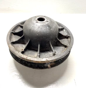 1996 Polaris Sportsman 4X4 W968040 Secondary Driven Clutch 1322163 1322182 - Picture 1 of 5