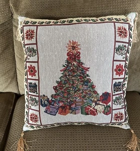 Tapiz de Navidad Árbol Almohada 16x16” Años 90 Verde Crema Es Borlas Doradas - Imagen 1 de 2