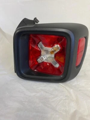 Оригинальный задний фонарь для правой стороны пассажира для Jeep Renegade 2016-2021 годов выпуска 51953119 от оригинального производителя - Изображение 1 из 4