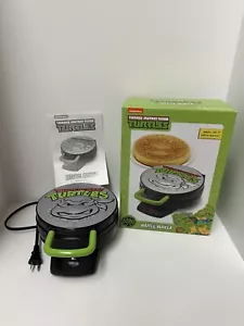2016 Teenage Mutant Ninja Turtles Waffle Maker Iron-with box & manual - Picture 1 of 11