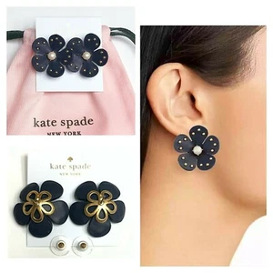 Neu mit Etikett Kate Spade BLOOMING BLING 12-K vergoldet marineblau Leder Blume Ohrstecker - Bild 1 von 7