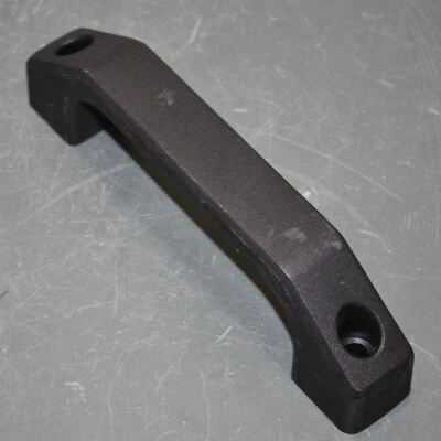 Monroe PMP тянуть ручки M-72164, 8-9/16 «x 1-3/8» x 2-9/32», матовый черный нейлон  - Изображение 1 из 4