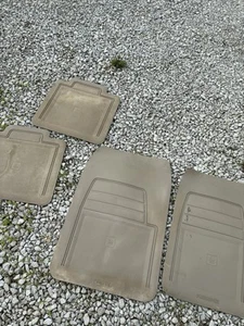 Alfombrillas GM Chevy GMC C/K 1500 2500 1988-1998 cabina extendida OEM bronceadas bonitas - Imagen 1 de 12