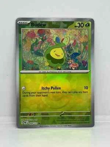 Pokemon Budew Pokeball Prismatic Evolutions 004/131 Holo Textured - Bild 1 von 1