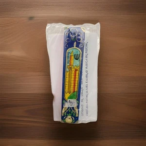 Yair Emanuel kleine hölzerne Mezuzah mit Vögeln & Gebäude - Bild 1 von 5