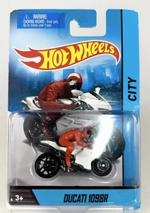 2014 Hot Wheels City White Ducati 1098r - Picture 1 of 7