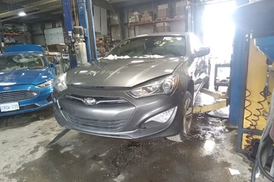 2013 Hyundai Genesis Manual Transmission OEM 114K Miles - LKQ407445100 - Image 1 of 3