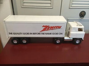 Vintage Ertl Zenith International Tractor Trailer Semi In Good Condition 22” - Picture 1 of 17