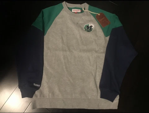 Rare Mitchell & Ness Dallas Mavericks Throwback Vintage Sweater Mens Size Small Cover