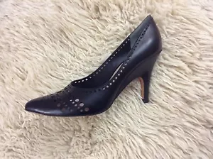 New 10 Crosby Derek Lam black shoes size 7. - Picture 1 of 3